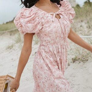 Ivy City Co Pink Floral Maxi Dress